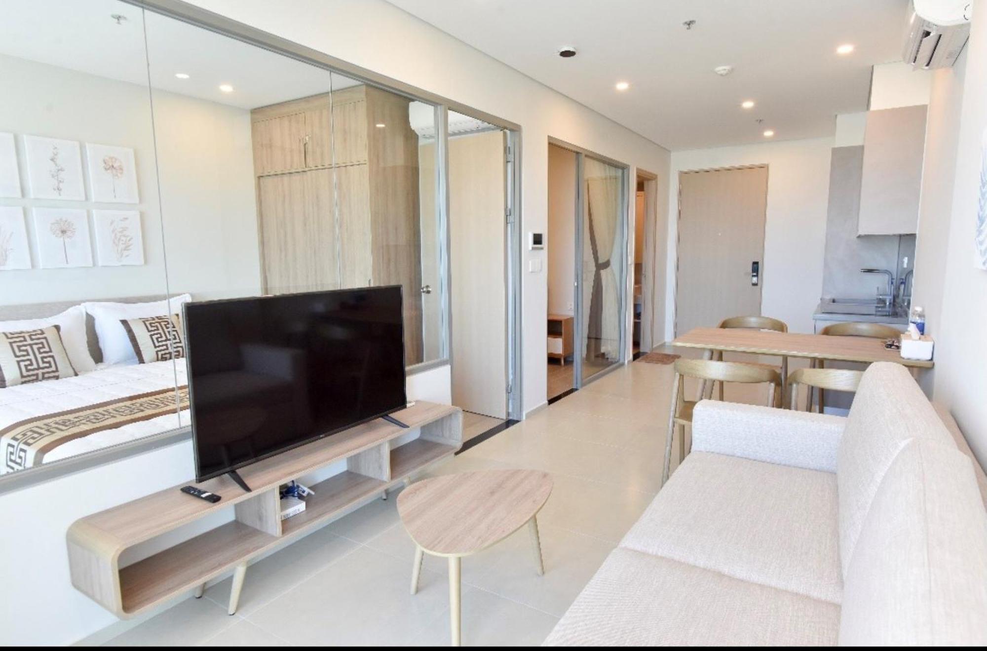 Condotel The Song